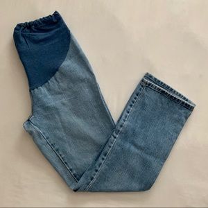 Maternity classic blue jeans with stretch belly.